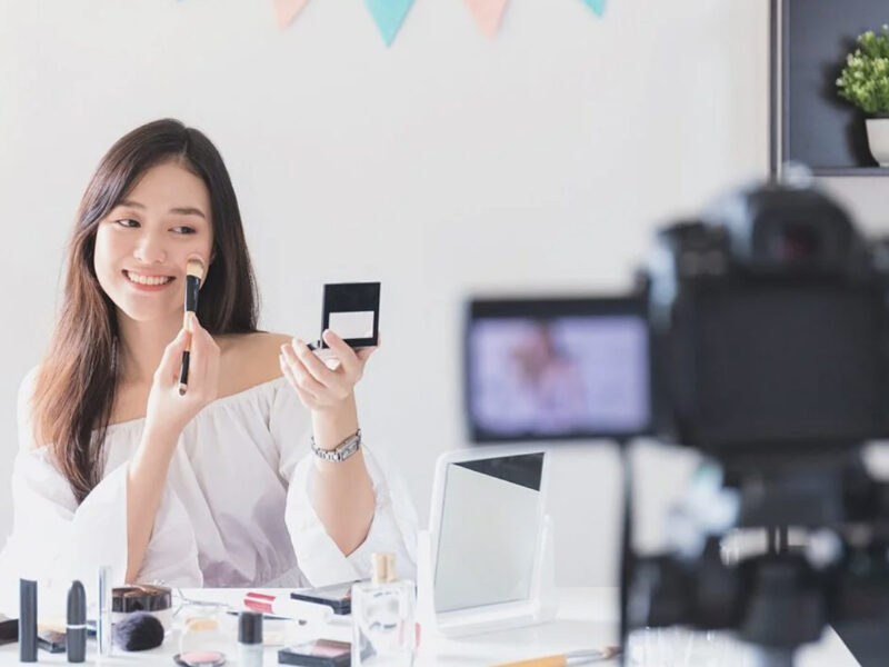 India's Influencer Marketing Boom: Industry Set to Reach Rs 3,375 Crore by 2026